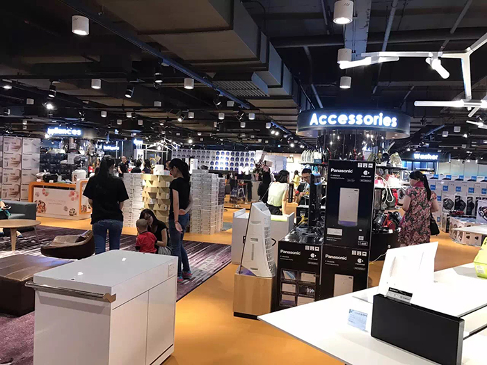 海外門(mén)店